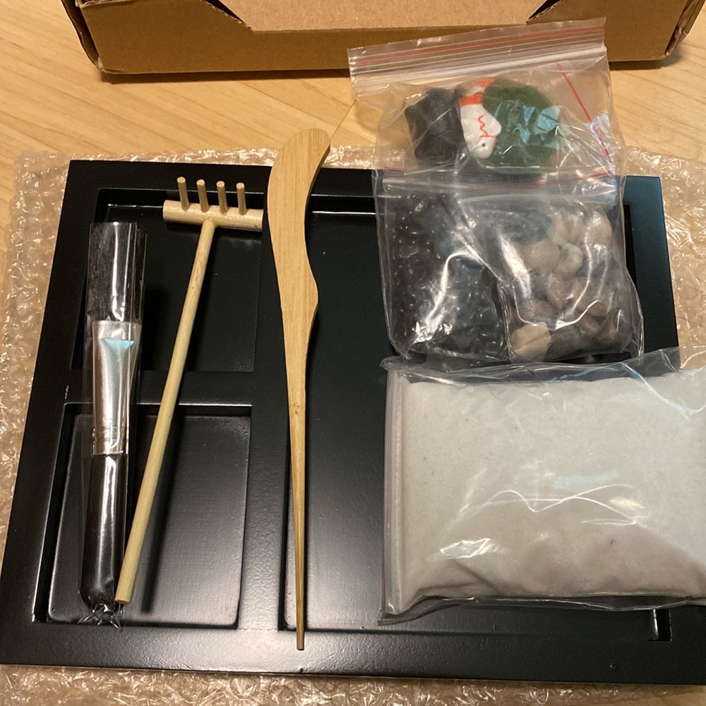 NWT Desktop Zen Garden Kit.